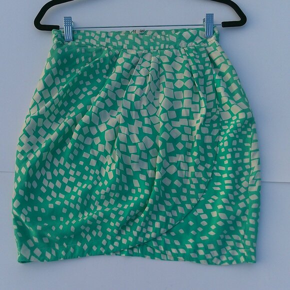 Yumi Kim Dresses & Skirts - Yumi Kim 100% Silk Skirt